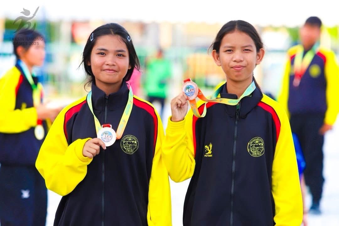ขอแสดงความยินกับนักกีฬา สังกัดกองการศึกษาเ ทศบาลตำบลกบินทร์  ที่ได้รับเหรียญรางวัล ในการเข้าร่วมแข่งขันกีฬานักเรียนองค์กรปกครองส่วนท้องถิ่นแห่งประเทศไทย (รอบคัดเลือกภาคตะวันออก) ครั้งที่ 40 ประจำปีงบประมาณ ๒๕๖๙  "ตากสินระยองเกมส์" - Image 30