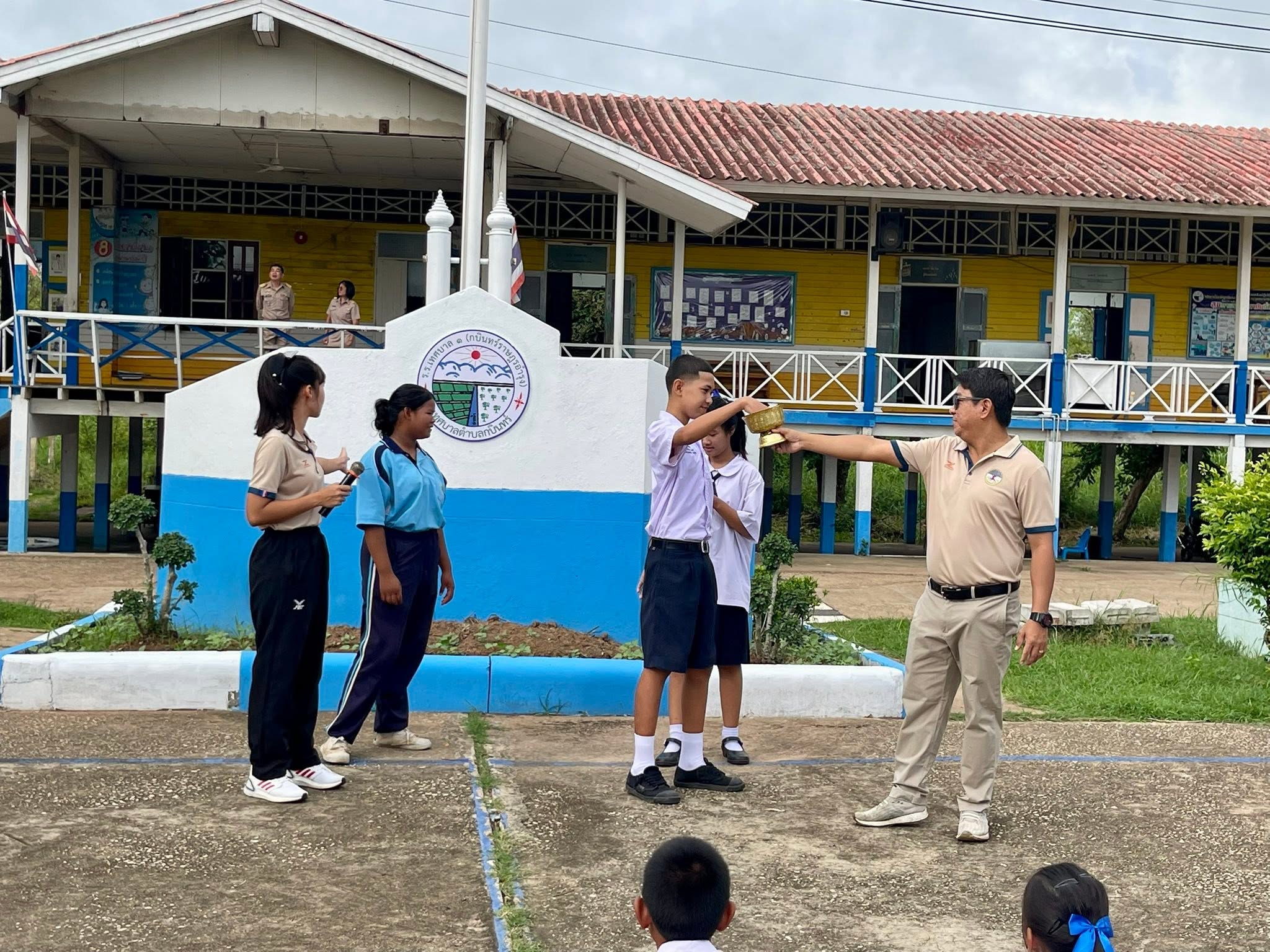 บรรยากาศการจับสลากหมายเลข ผู้ลงสมัครประธานสภานักเรียน ประจำปีการศึกษา 2569 - Image 11